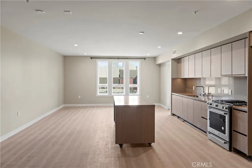 39 S Los Robles Avenue 3006, Pasadena, California 91101 home-pic-11